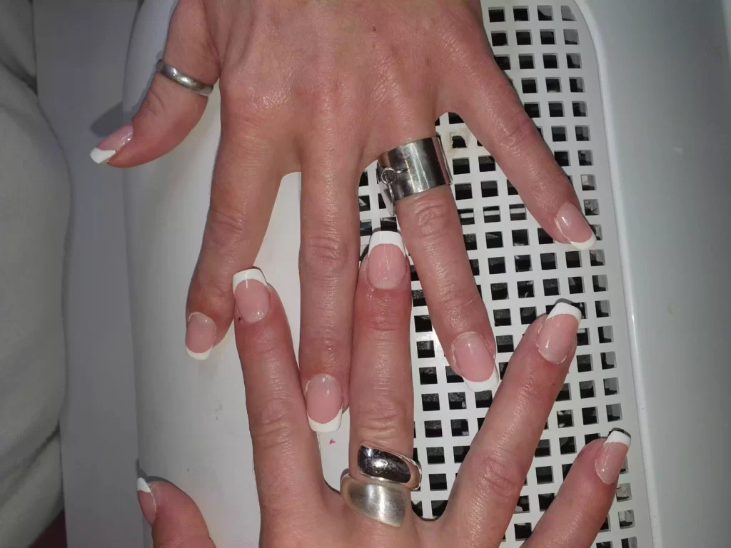 french manucure par manongle